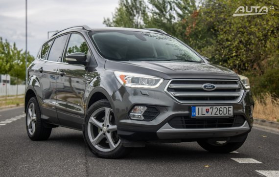 Ford Kuga 2.0 TDCi AWD 110kW MT/6 / AJ NA SPLÁTKY / PROTIÚČET 2017 šedá