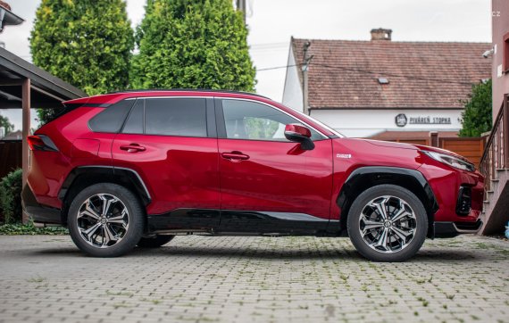 Suzuki Across PHEV 136kW CVT 4x4 / AJ NA SPLÁTKY / PROTIÚČET 2020 červená
