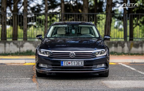 Volkswagen Passat Variant B8 2.0 TDI BMT Highline 110kW AT/6 / AJ NA SPLÁTKY / PROTIÚČET 2016 černá