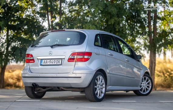 Mercedes-Benz B trieda 200 TURBO 2005 193kW AT/6 / AJ NA SPLÁTKY / PROTIÚČET 2005 stříbrná metalíza