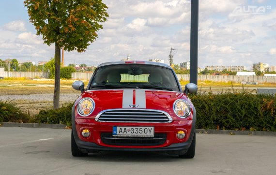 Mini Cooper Coupe Automat 90kW / Aj na splátky a Protiúčet / 2013 červená