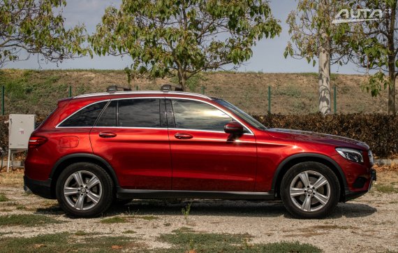 Mercedes-Benz GLC SUV 250d 4MATIC A/T, 150kW, A9 / AJ NA SPLÁTKY / PROTiÚČET / 2016 červená
