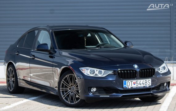 BMW Rad 3 320i xDrive A/T, 135kW (2015) / AJ NA SPLÁTKY / PROTIÚČET / 2015 modrá
