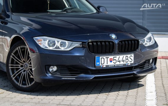 BMW Rad 3 320i xDrive A/T, 135kW (2015) / AJ NA SPLÁTKY / PROTIÚČET / 2015 modrá
