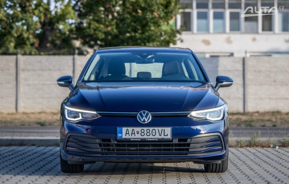 Volkswagen Golf 8 1.5 TSI MT/6 96kW / AJ NA SPLÁTKY / PROTIÚČET 2020 modrá