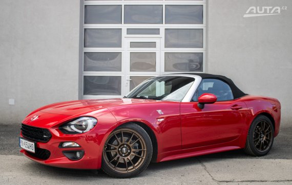 Fiat 124 Spider 1.4 Turbo MultiAir / 103kW / M6 / ZÁRUKA / AJ NA SPLÁTKY / PROTIÚČET