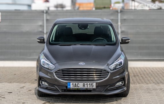 Ford S-Max 2021 110kW 2021 šedá