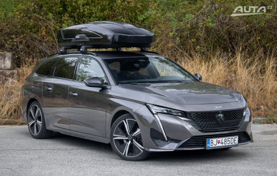 Peugeot 308 SW 1.5 BlueHDi GT Line / 96kW / A8 / ZÁRUKA / AJ NA SPLÁTKY / PROTIÚČET/ MATRIX 2022 šedá