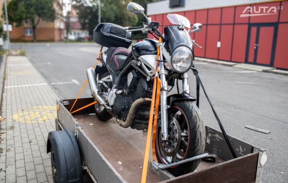 Yamaha BT 1100 Bulldog / AJ NA SPLÁTKY / PROTIÚČET 2002 černá
