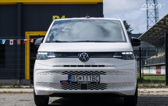 Volkswagen Multivan 2.0 TDI DSG, 110kW (2025) / AJ NA SPLÁTKY / PROTIÚČET / 2025 bílá