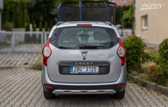 Dacia Lodgy 7 2021 85kW 2021 šedá