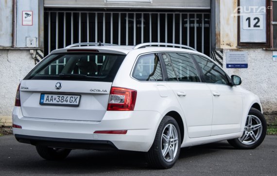 Škoda Octavia Combi 1.6 TDI, 77kW (2014) / AJ NA SPLÁTKY / PROTIÚČET / 2014 bílá