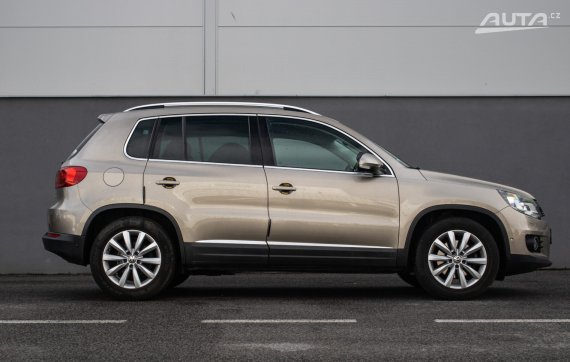 Volkswagen Tiguan 1.4 TSI BMT / 118kW / A6 / ZÁRUKA / AJ NA SPLÁTKY / PROTIÚČET 2013 hnědá