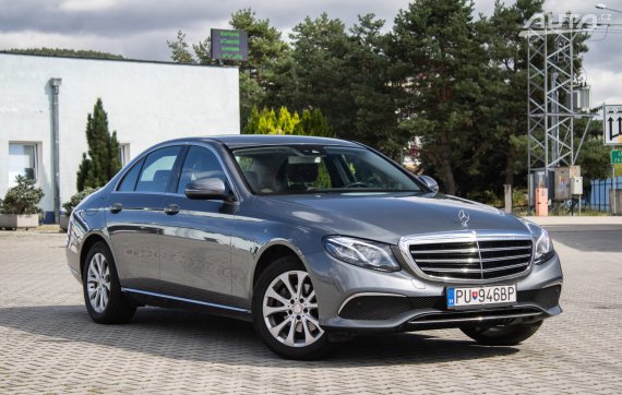 Mercedes-Benz E trieda Sedan 220 D 2016 šedá