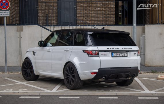Land Rover Range Rover Sport 3.0 SDV6 HSE Dynamic / AJ NA SPLÁTKY / PROTIÚČET / 2017 bílá