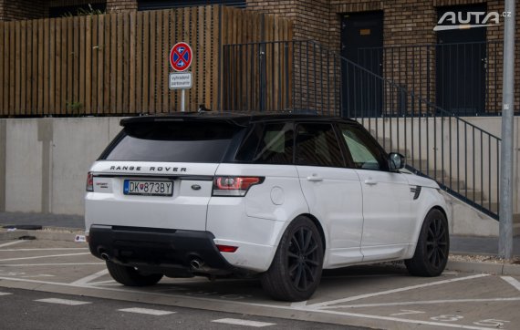 Land Rover Range Rover Sport 3.0 SDV6 HSE Dynamic / AJ NA SPLÁTKY / PROTIÚČET / 2017 bílá
