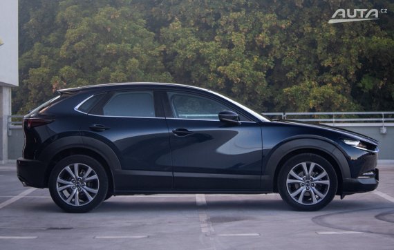 Mazda CX-30 E-Skyactiv G150, 110kW, M6 / AJ NA SPLÁTKY / PROTIÚČET / 2021 modrá