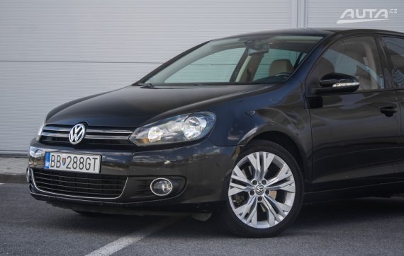 Volkswagen Golf 2.0 TDI Highline 4x4, 103kW (2009) / AJ NA SPLÁTKY / PROTIÚČET / 2009 černá