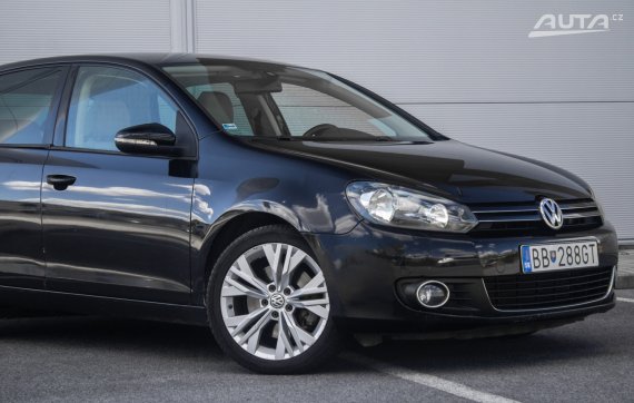 Volkswagen Golf 2.0 TDI Highline 4x4, 103kW (2009) / AJ NA SPLÁTKY / PROTIÚČET / 2009 černá