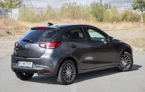 Mazda 2 1.5 Skyactiv G90 Takumi, 66kW, M5 / AJ NA SPLÁTKY / PROTIÚČET / 2019 šedá