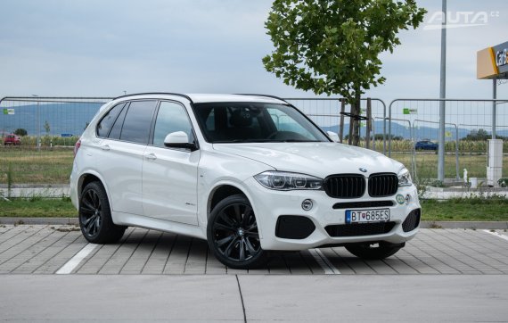 BMW X5 xDrive40d A/T, 230kW (2017) / AJ NA SPLÁTKY / PROTIÚČET / 2017 bílá