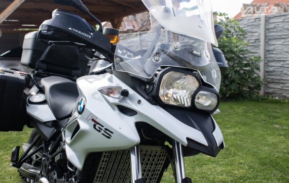 BMW F 700 GS 55kW (2014) / AJ NA SPLÁTKY / PROTIÚČET / 2014 stříbrná metalíza