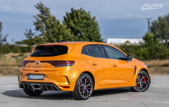 Renault Mégane TCe 300 R.S. Trophy EDC 221kW AT/6 / AJ NA SPLÁTKY / PROTIÚČET 2022 oranžová