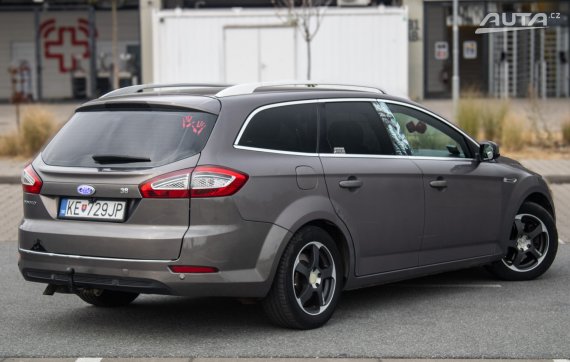 Ford Mondeo Combi 1.6 TDCi / 85kW / M6 / AJ NA SPLÁTKY / PROTIÚČET 2011 hnědá