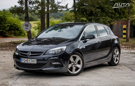 Opel Astra J 2.0 CDTI 143kW / AJ NA SPLÁTKY / PROTIÚČET 2014 - hlavní pohled