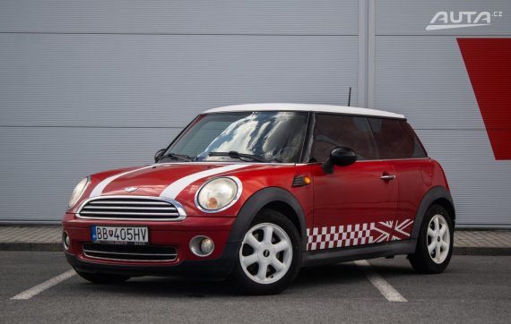 Mini Cooper 1.6 88kW (2007) / AJ NA SPLÁTKY / PROTIÚČET / 2007 - hlavní pohled