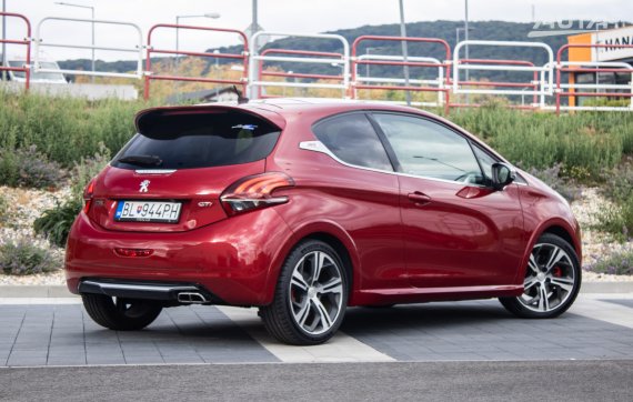Peugeot 208 1.6 THP GTI, 153kW (2017) / AJ NA SPLÁTKY / PROTIÚČET / 2017 červená