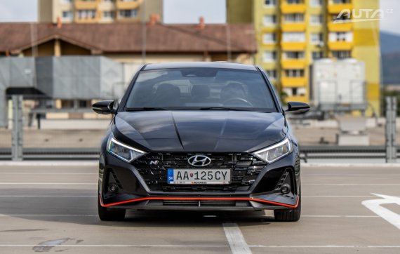 Hyundai i20 N Performance 1.6 T-GDi 150kW MT/6 2023 / AJ NA SPLÁTKY / PROTIÚČET 2023 černá