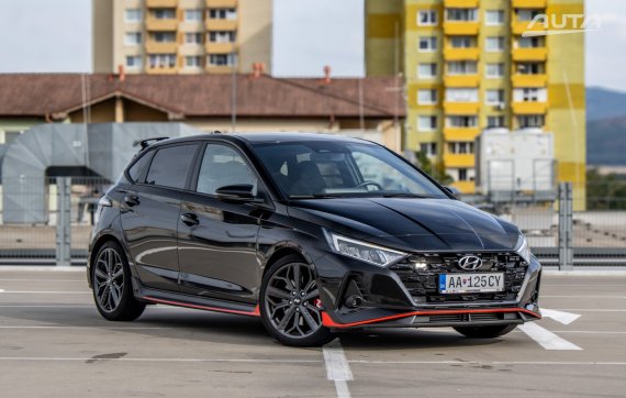 Hyundai i20 N Performance 1.6 T-GDi 150kW MT/6 2023 / AJ NA SPLÁTKY / PROTIÚČET 2023 černá