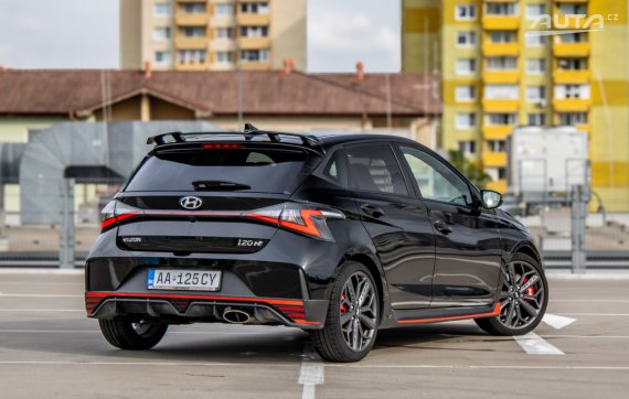 Hyundai i20 N Performance 1.6 T-GDi 150kW MT/6 2023 / AJ NA SPLÁTKY / PROTIÚČET 2023 černá
