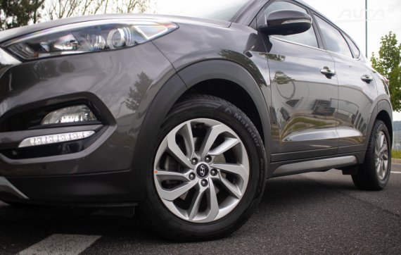 Hyundai Tucson 2.0 CRDi 4x4 A/T Premium 2016 šedá