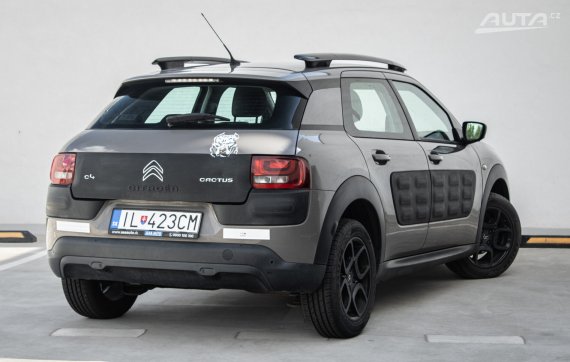 Citroën C4 Cactus PureTech 82 Feel, 60kW, M5 / AJ NA SPLÁTKY / PROTIÚČET / 2016 hnědá