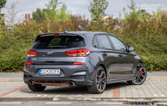 Hyundai i30 N 2.0 T-GDi N Performance 202kW MT/6 / AJ NA SPLÁTKY / PROTIÚČET 2020 šedá