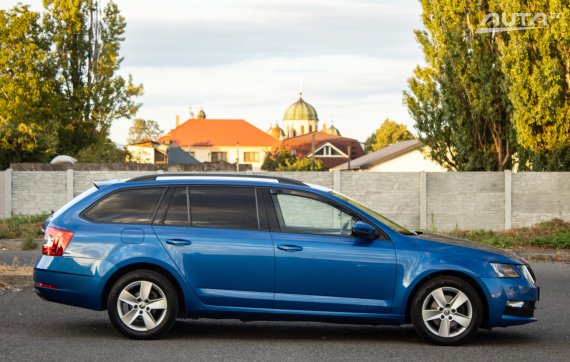 Škoda Octavia Combi 1.5 TSI Ambition / 110kW / M6 / ZÁRUKA / AJ NA SPLÁTKY / PROTIÚČET 2019 modrá