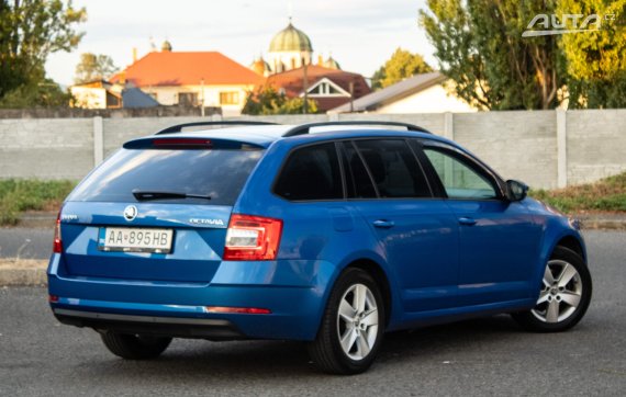 Škoda Octavia Combi 1.5 TSI Ambition / 110kW / M6 / ZÁRUKA / AJ NA SPLÁTKY / PROTIÚČET 2019 modrá