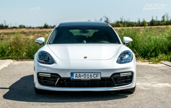 Porsche Panamera 4S Sport Tourismo 324kW CVT/1 2018 / AJ NA SPLÁTKY / PROTIÚČET 2018 bílá