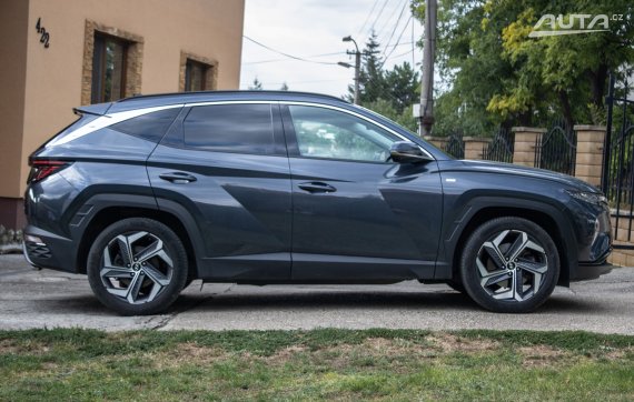 Hyundai Tucson 1.6 T-GDi 48V MHEV Premium 4x4 A/T, 132kW, A7 / AJ NA SPLÁTKY / PROTIÚČET 2022 šedá