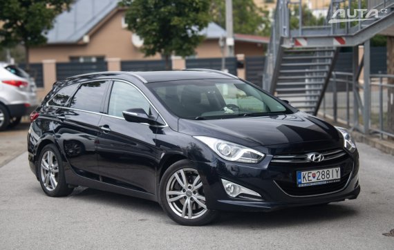 Hyundai i40 CW 1.7 CRDi Business / 100kW / M6 / ZÁRUKA / AJ NA SPLÁTKY / PROTIÚČET 2013 modrá