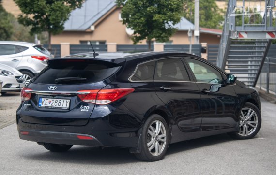 Hyundai i40 CW 1.7 CRDi Business / 100kW / M6 / ZÁRUKA / AJ NA SPLÁTKY / PROTIÚČET 2013 modrá