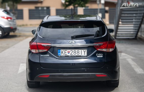 Hyundai i40 CW 1.7 CRDi Business / 100kW / M6 / ZÁRUKA / AJ NA SPLÁTKY / PROTIÚČET 2013 modrá
