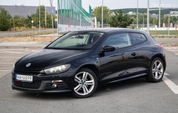 Volkswagen Scirocco 1.4 TSI / 90kW / M6 / ZÁRUKA / AJ NA SPLÁTKY / PROTIÚČET
