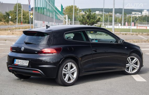 Volkswagen Scirocco 1.4 TSI / 90kW / M6 / ZÁRUKA / AJ NA SPLÁTKY / PROTIÚČET 2012 černá