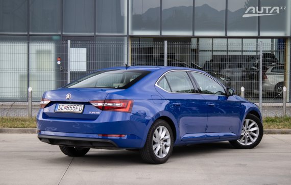 Škoda Superb 2.0 TDI Style DSG, 110kW (2019) / AJ NA SPLÁTKY / PROTIÚČET / 2019 modrá