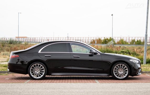 Mercedes-Benz S trieda Sedan 400d 4MATIC / 243kW / A9 / ZÁRUKA / AJ NA SPLÁTKY / PROTIÚČET 2021 černá