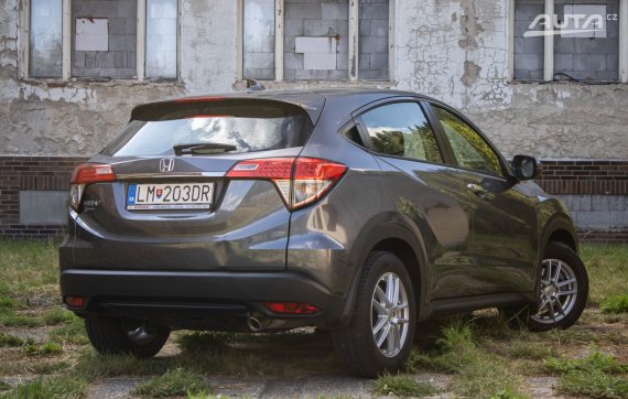Honda HR-V 1.5 i-VTEC, 96kW (2020) / AJ NA SPLÁTKY / PROTIÚČET / 2020 šedá