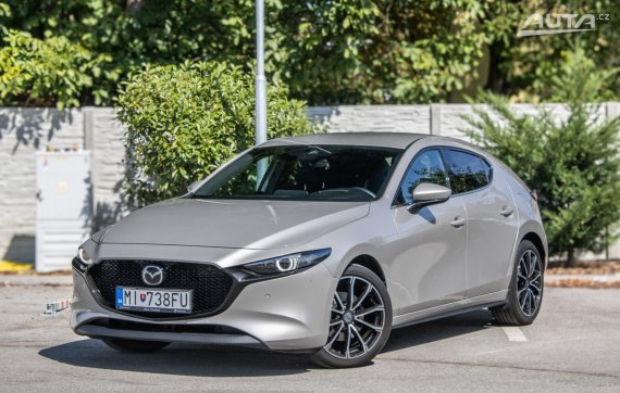 Mazda 3 e-Skyactiv 2023 Hybrid 110kW AT/6 / AJ NA SPLÁTKY / PROTIÚČET
